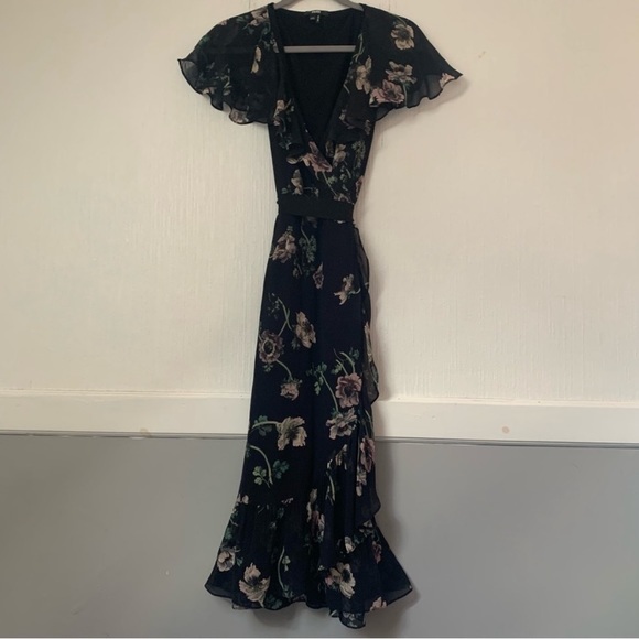 Paige Dress Palisades Faux Wrap Midi in Ruffle Black Floral - Picture 4 of 9